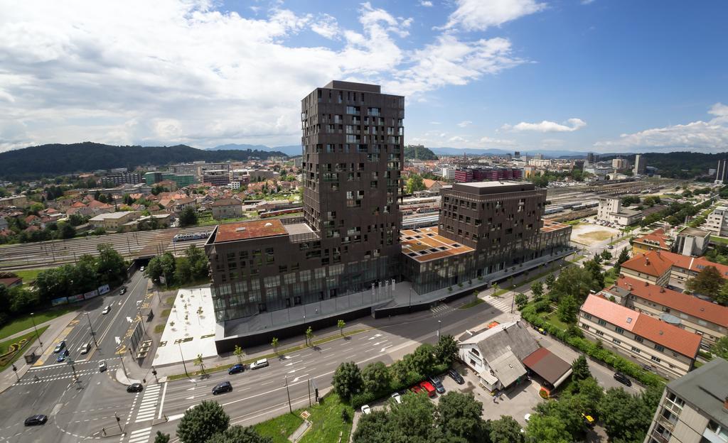 Slovenia Crib Ljubljana Buitenkant foto